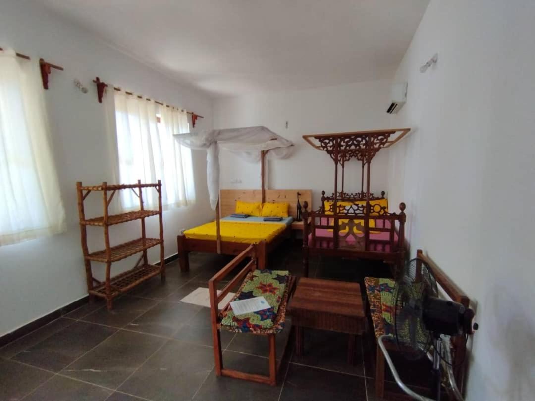 Modern Flats - Wambaa Garden Apartment