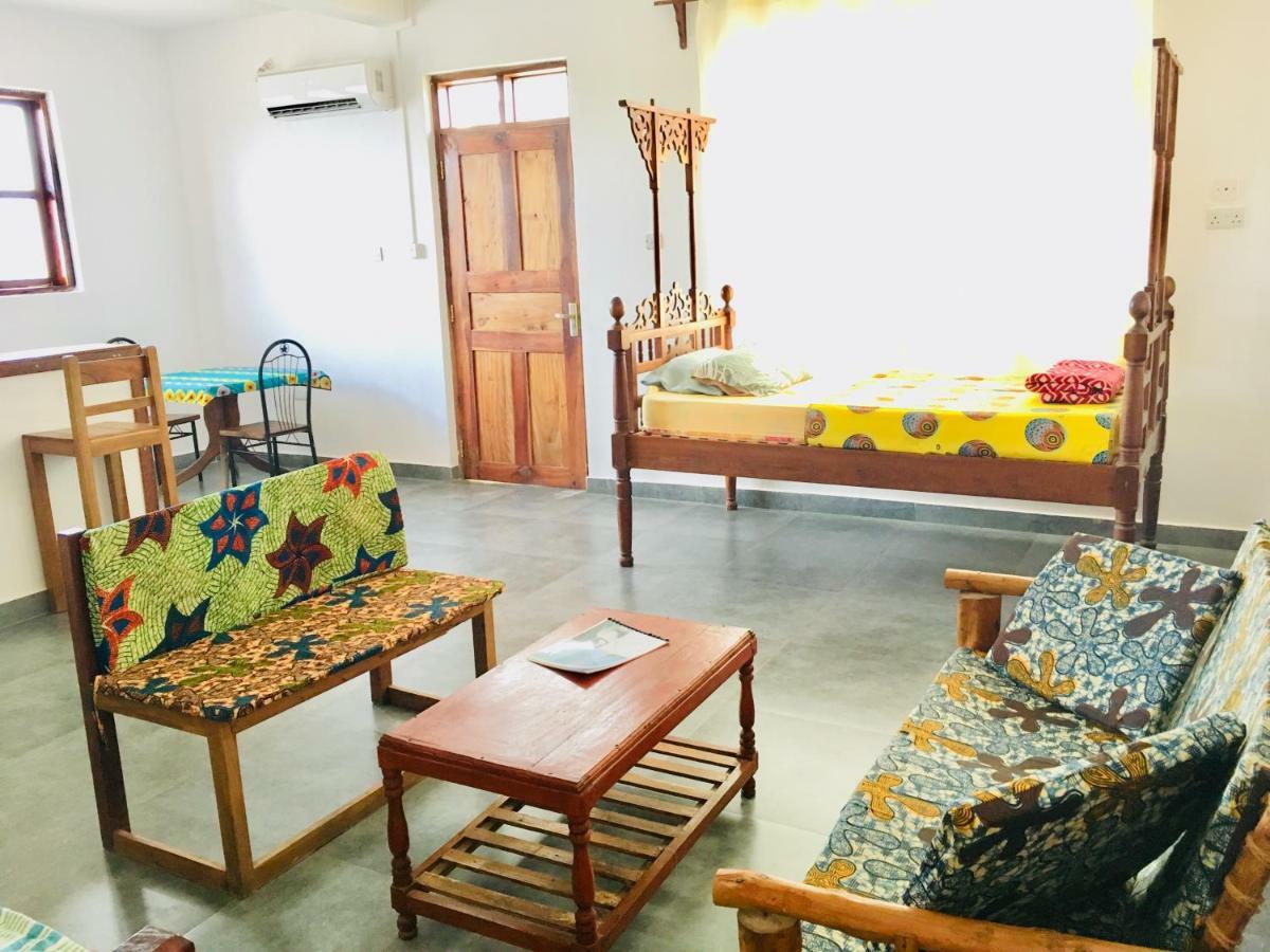 Modern Flats - Wambaa Garden Apartment *